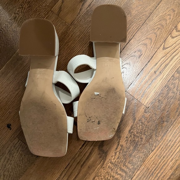Marc Fisher White Chunky Open Toe Heel / Size 8.5 - Picture 6 of 7